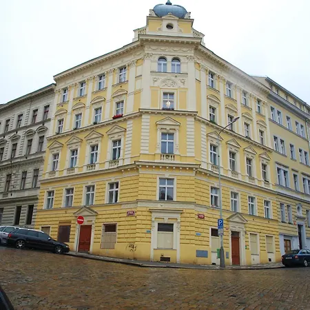 Apartment Saturnin *